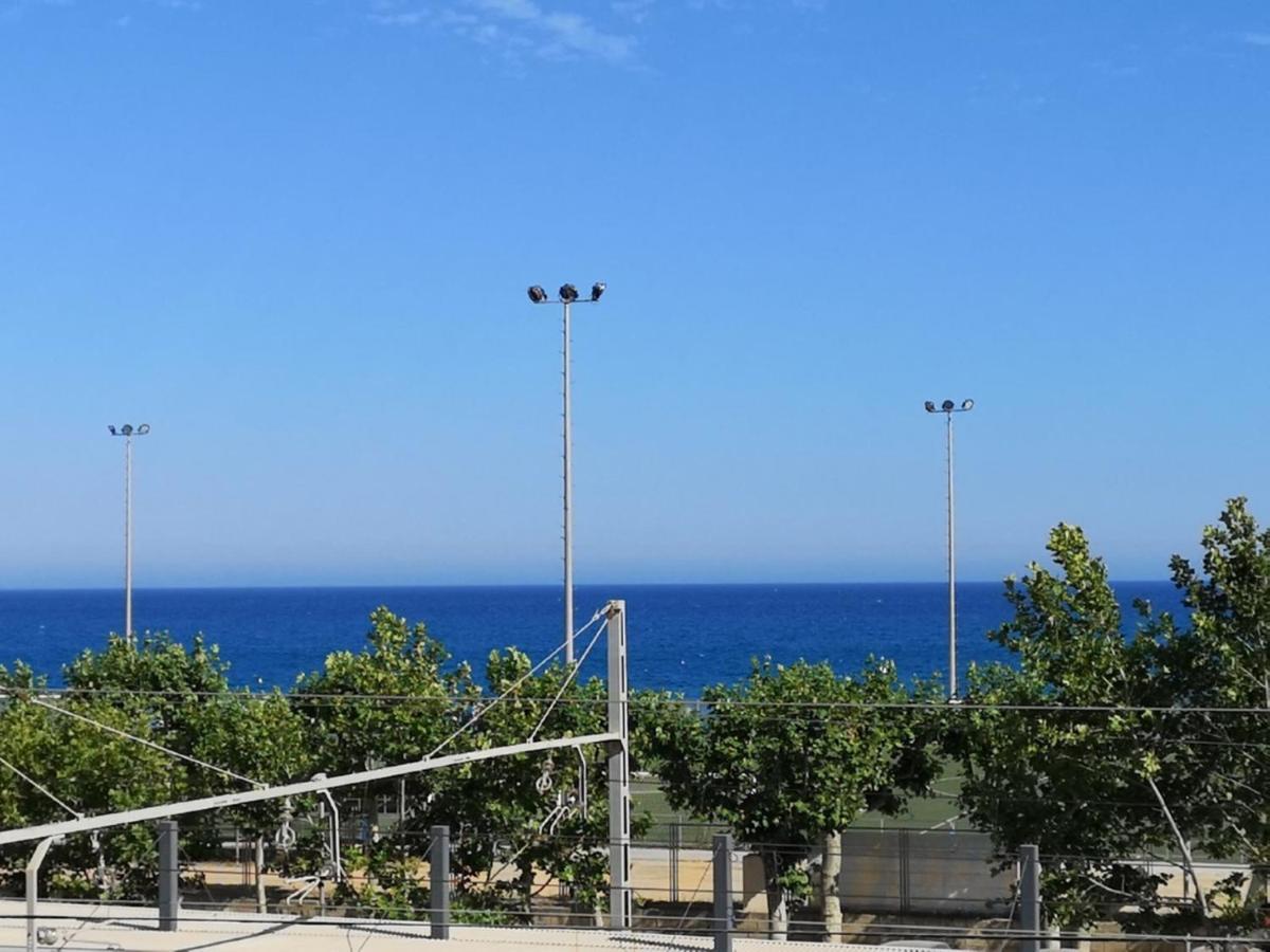 Luxury Apartment Accommodation, Next To Beach & Train Station Calella Ngoại thất bức ảnh